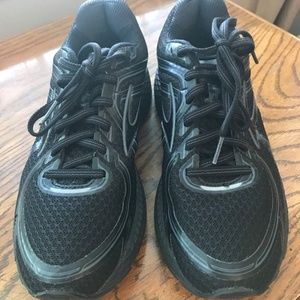 Brooks Running Shoes size 8